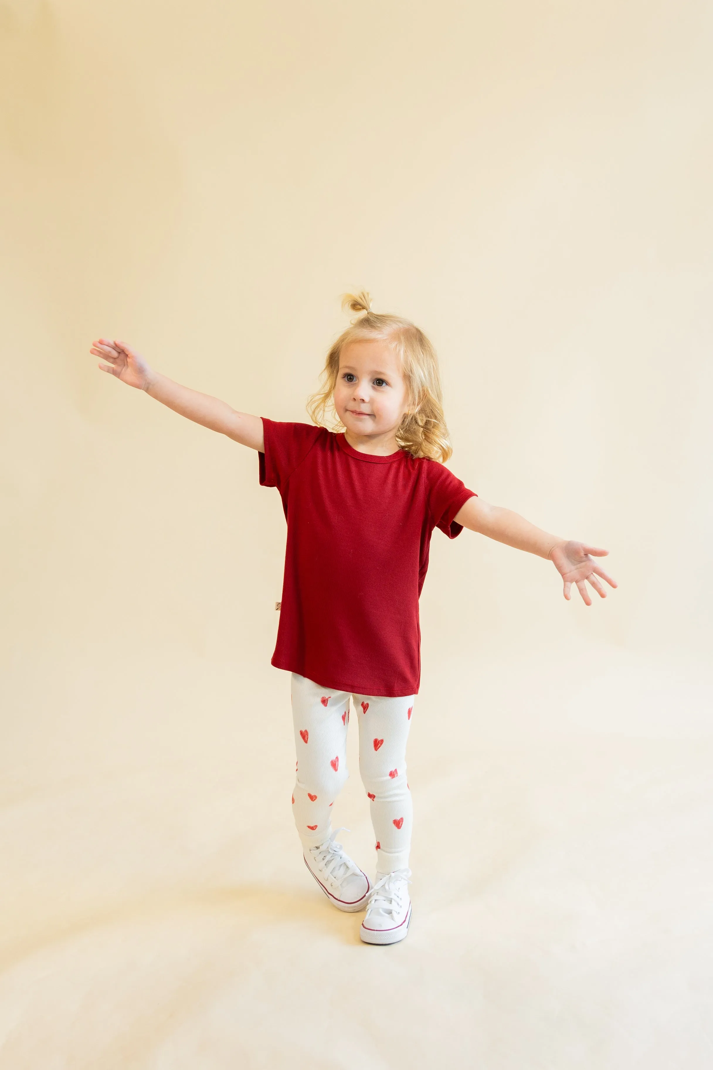 leggings CO- red hearts on natural